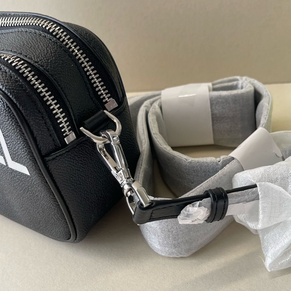 (new+tag) Michael Kors Lacey camera bag (women/unisex) black leather - Picture 7 of 13